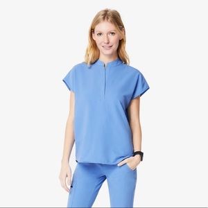 Figs Women’s Rafaela Oversized Scrub Top large